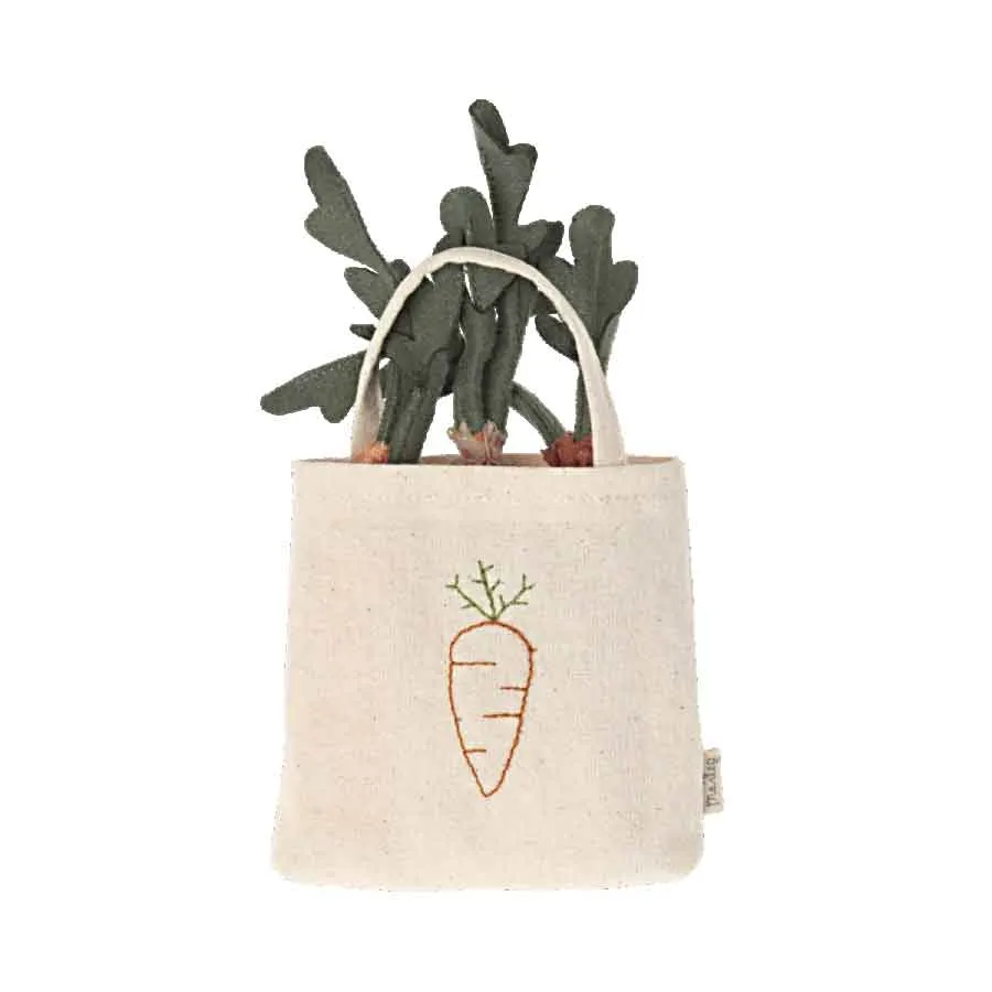 2022 Maileg Carrots in Shopping Bag