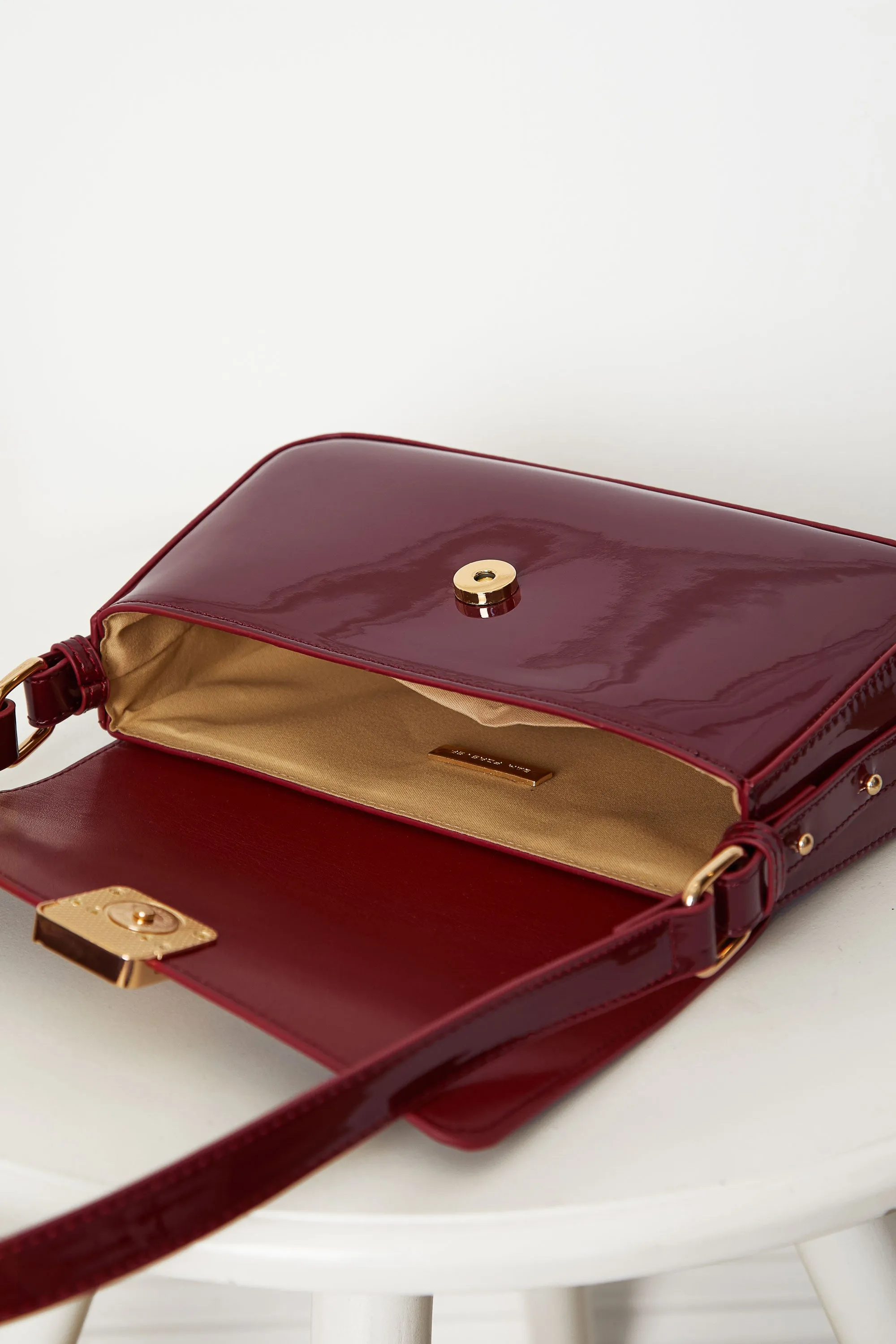 Arelie Burgundy Purse