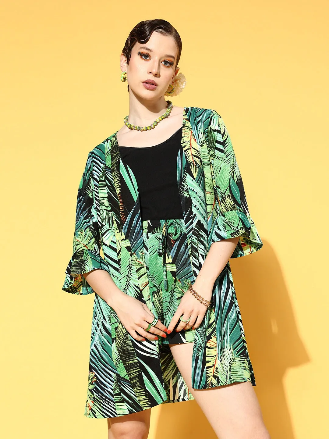 Berrylush Women Green & Yellow Floral Printed Open Front Straight Hem Longline Shrug