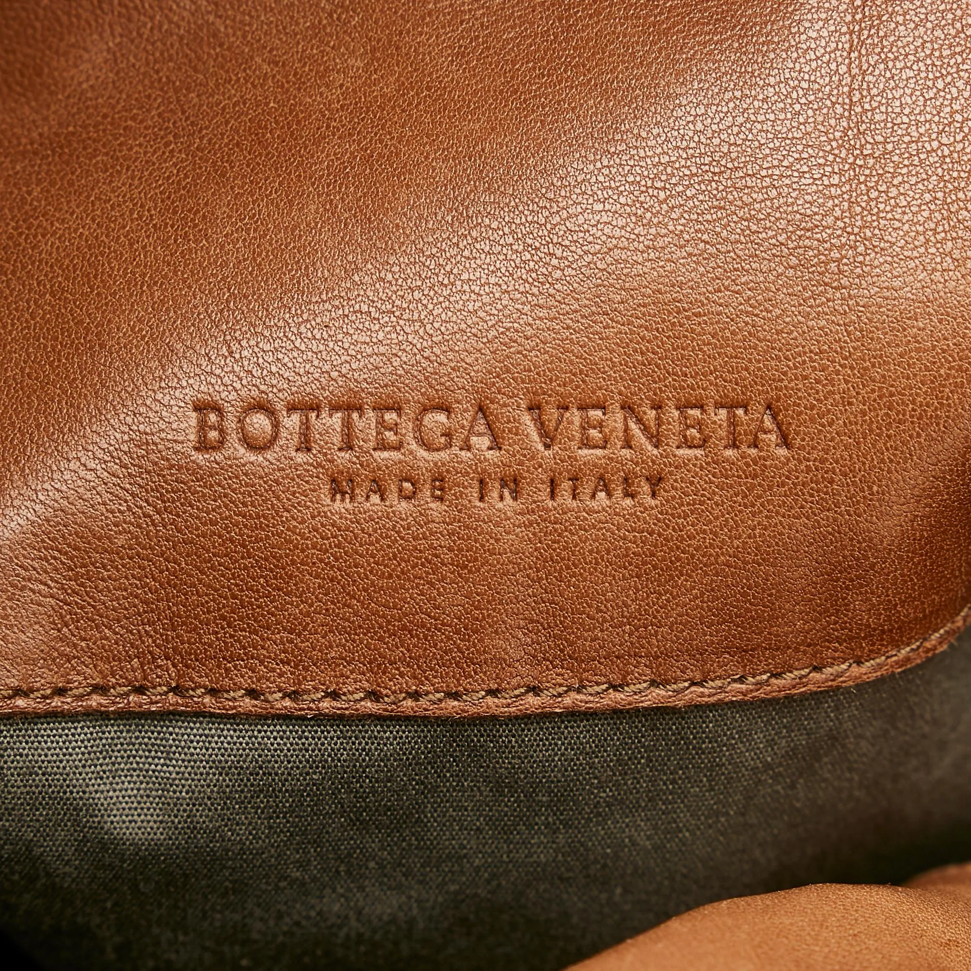 Bottega Veneta Intrecciato Leather Crossbody Bag (SHG-28321)