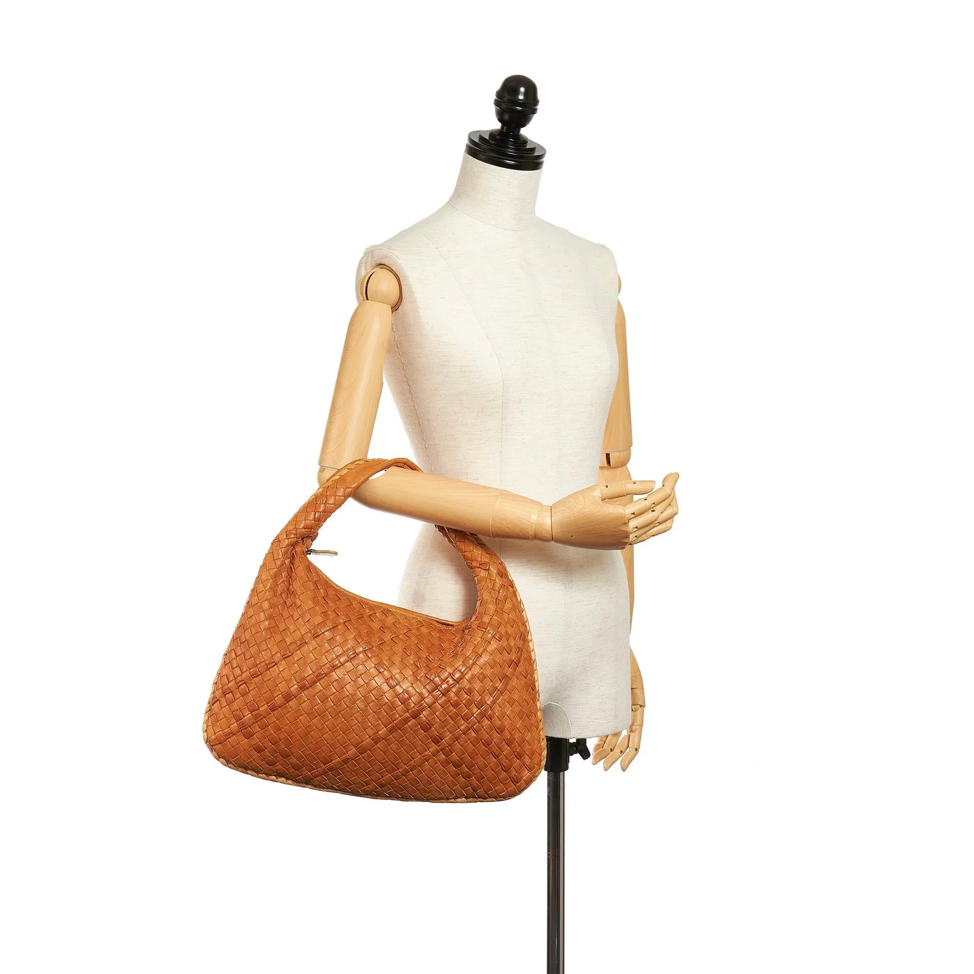 Bottega Veneta Intrecciato Leather Hobo Bag (SHG-26906)