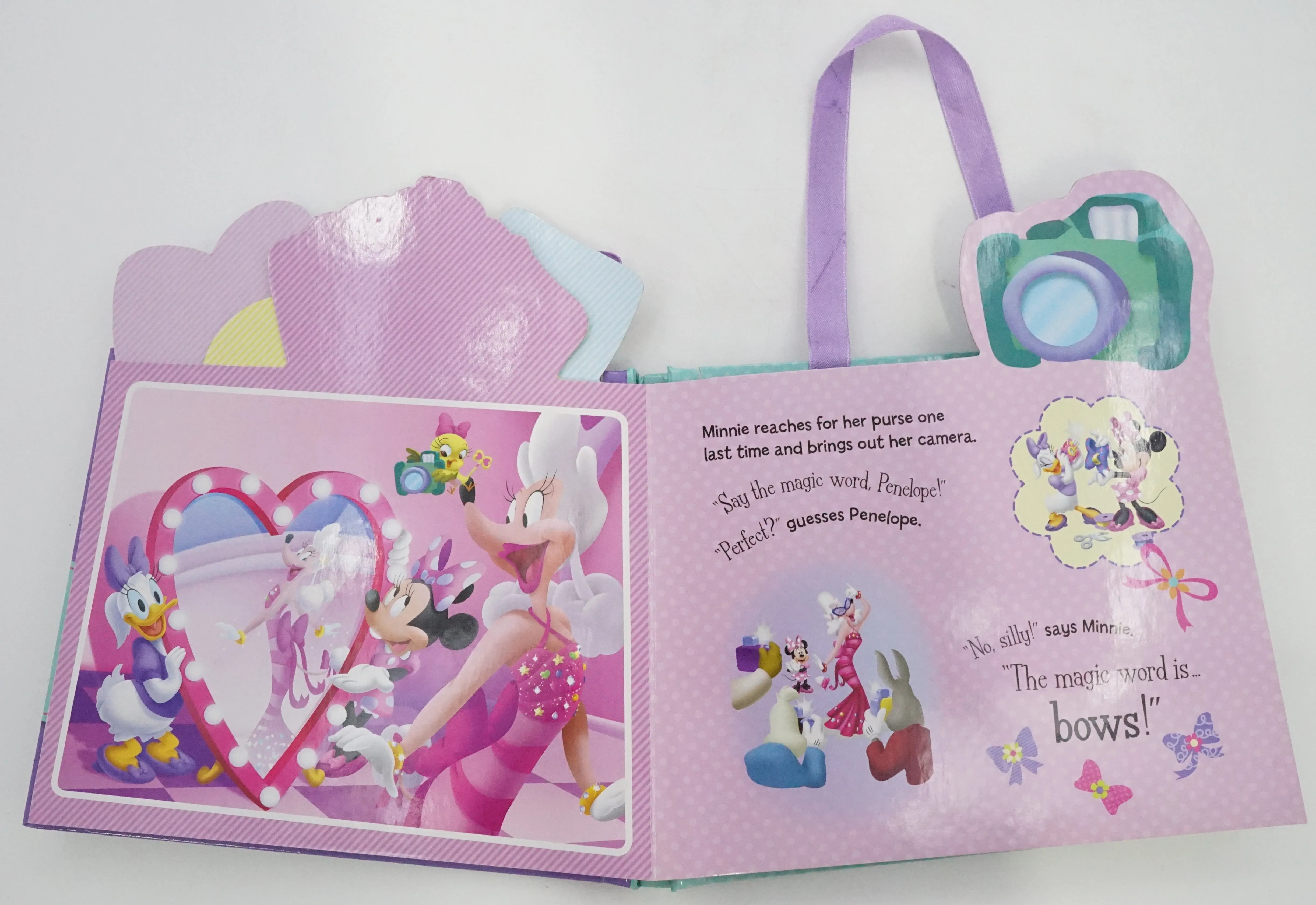 Disney Minnie: My Purse Book