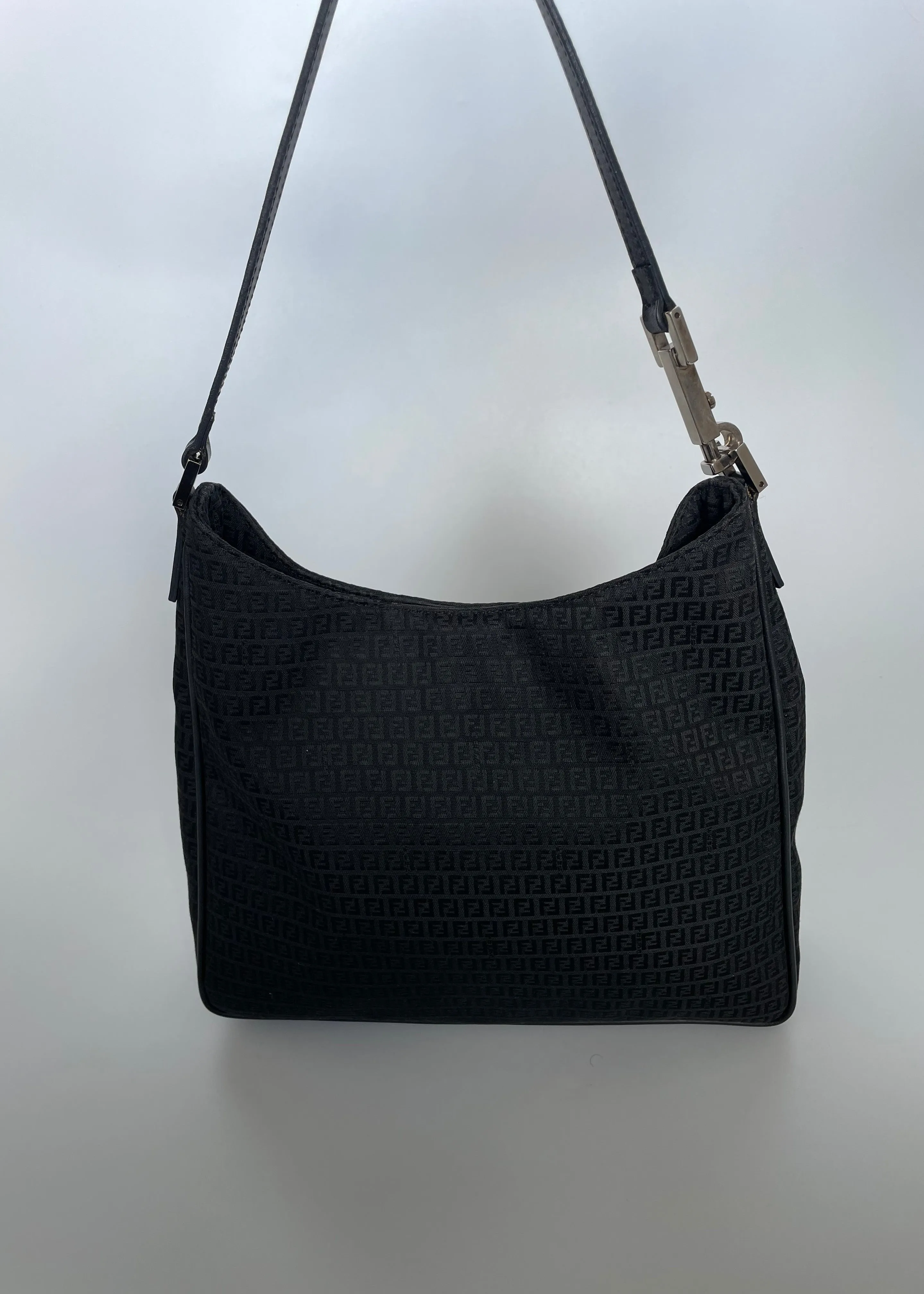 FENDI | ZUCCHINO SHOULDER BAG | BLACK