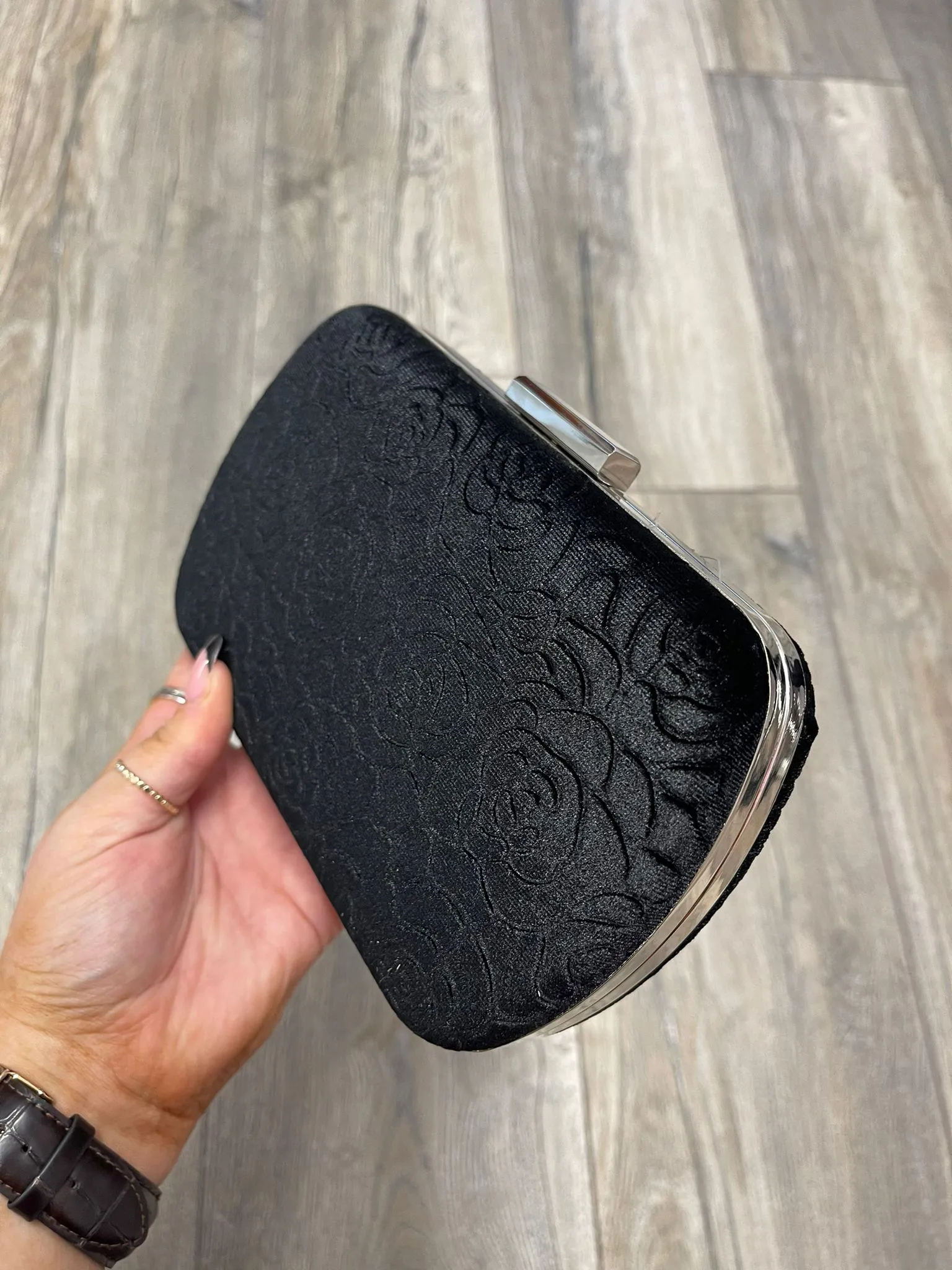 Ivy Embossed Velvet Clutch (4 colours)