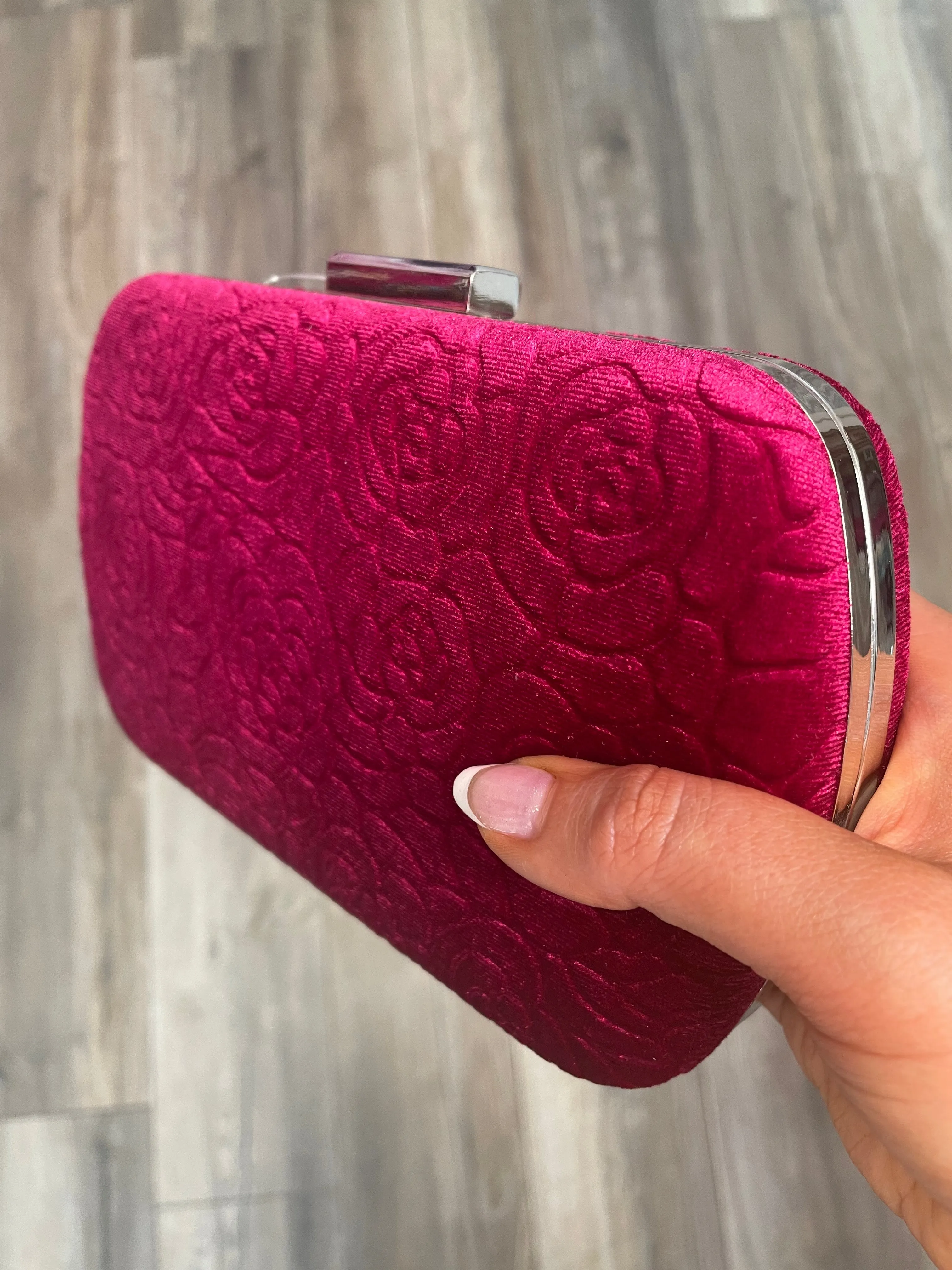 Ivy Embossed Velvet Clutch (4 colours)