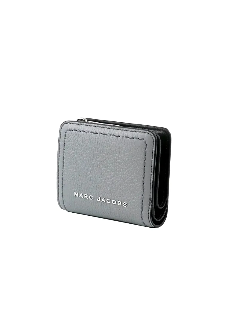 Marc Jacobs The Groove Mini Compact Wallet In Rock Grey S101L01SP21