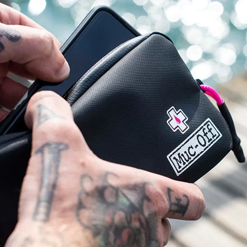 MUC-OFF MOTORCYCLE/BIKE RAINPROOF ESSENTIALS CASE