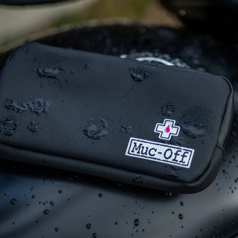 MUC-OFF MOTORCYCLE/BIKE RAINPROOF ESSENTIALS CASE