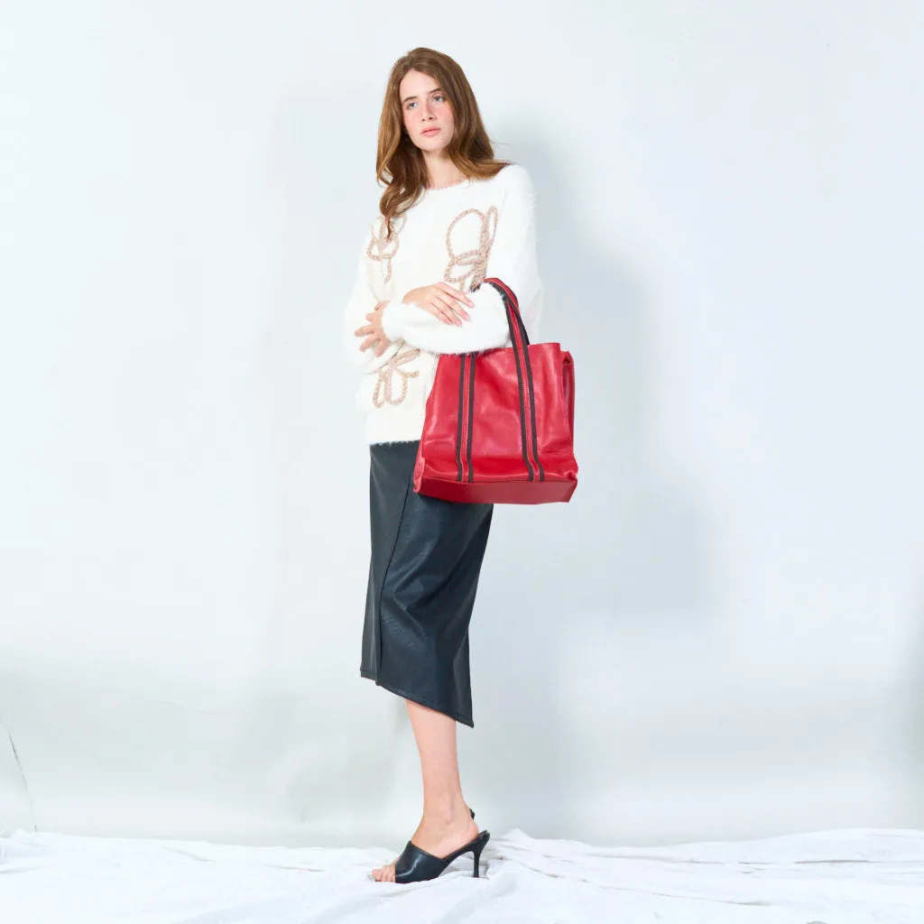 Stylish tote bag with dual handles wholesale